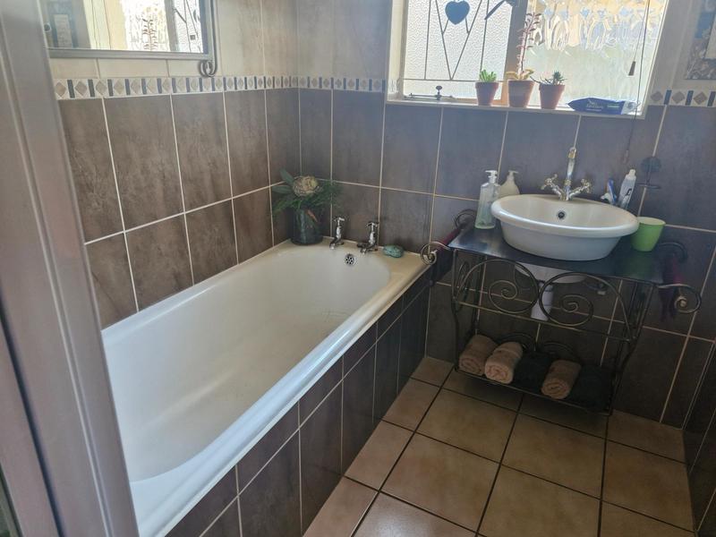 3 Bedroom Property for Sale in Parow Valley Western Cape